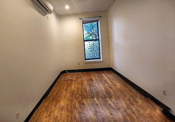 2nd image of 172 Suydam St #1A