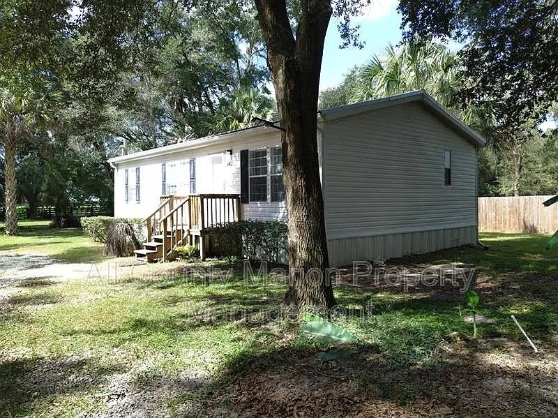 3 bed, 2.0 bath, 920 sqft, $1,475 — Photo 2