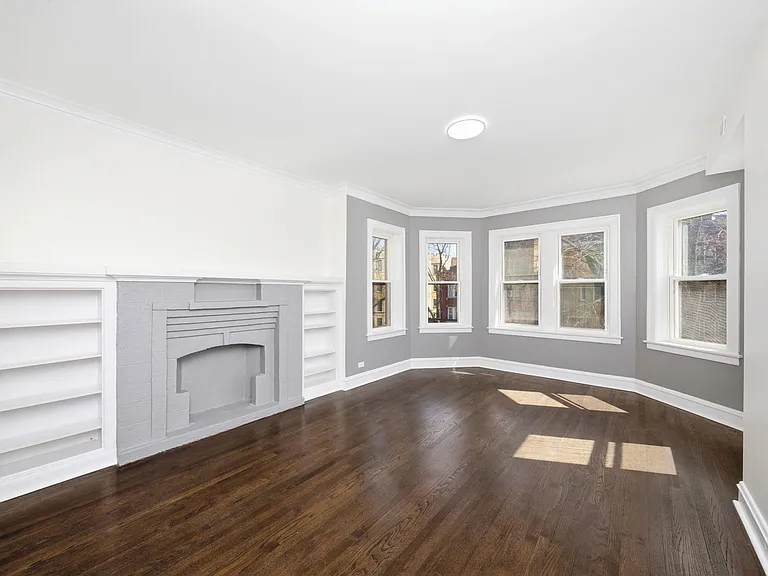 8024 S Vernon Ave #1 — Photo 6