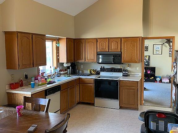 4th image of 2406 W 41st Ave