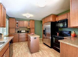 20215 Akin Rd, Farmington, MN 55024