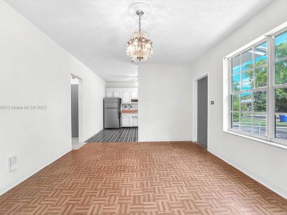 4th image of 1788 NE 169th St