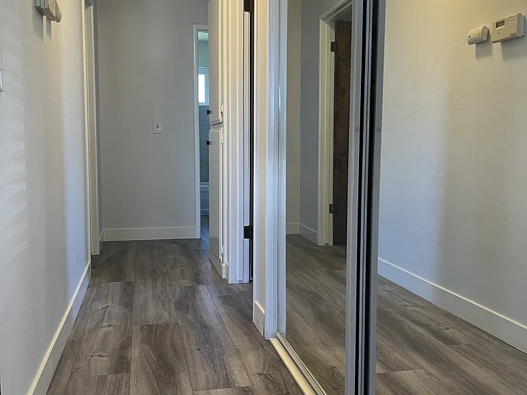 1094 Tara Ct — Photo 5