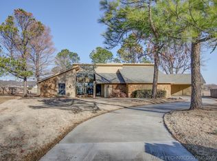 110 Mockingbird Ln, Skiatook, OK 74070