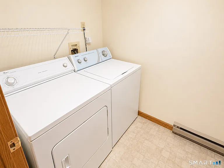 37 E Albert St #6 — Photo 6