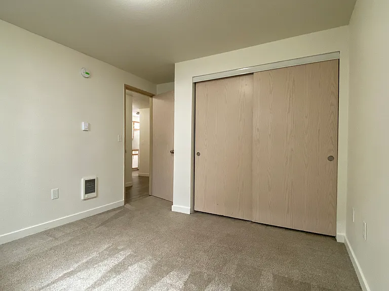 Canyon Ridge Apartments — Photo 17