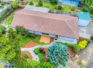 40 Spruce Ct, Depoe Bay, OR 97341