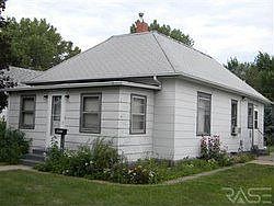 2nd image of 714 S Egan Ave