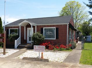 704 3rd Ave, Elizabethton, TN 37643