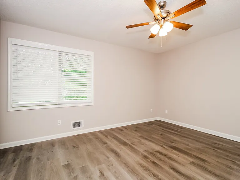 1053 Coker Cir NW — Photo 8