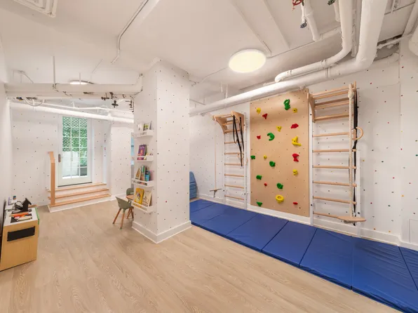 114 East 90th Street 5B image 18 of 18