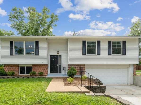 141 Shaw Dr, Eureka, MO 63025