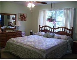 5th image of 1823 Oak St