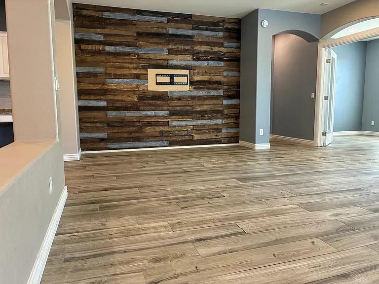 9237 W Irma Ln — Photo 6