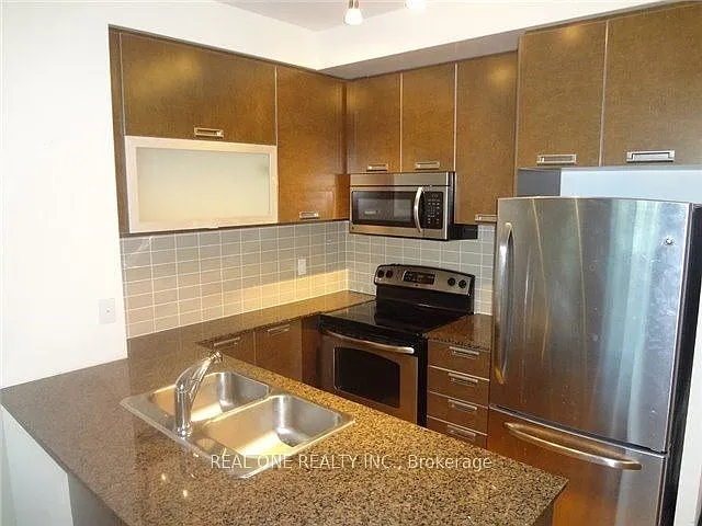28 Ted Rogers Way #3706 — Photo 5