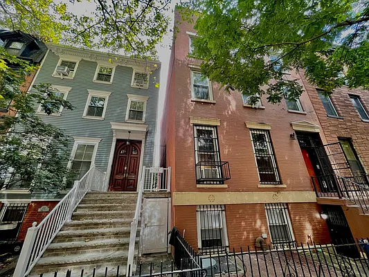 Rented by Pear NYC LLC | media 15