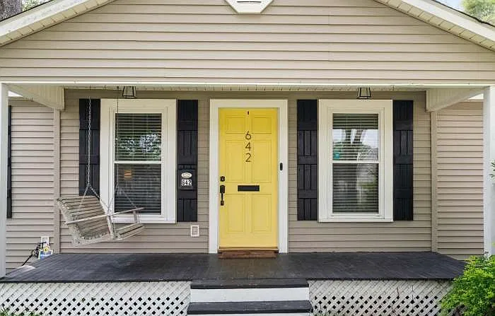 3 bed, 2.5 bath, 1965 sqft, $2,650 — Photo 2