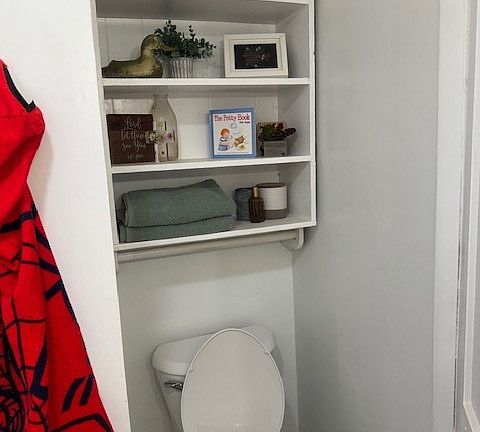 4th image of 2685 Pineworth Rd