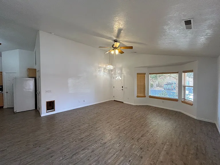 2405 S 770 W — Photo 5