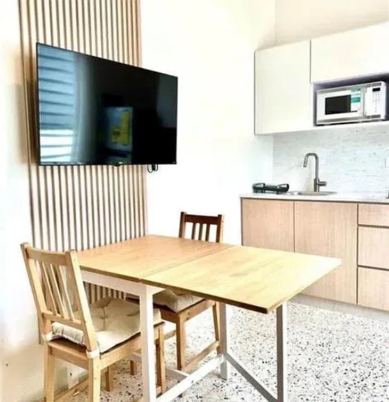 119 Station Cecilia — Photo 6