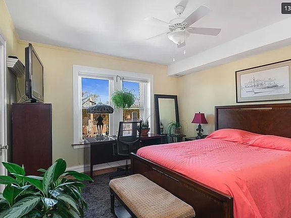 2nd image of 6246 N Richmond St #3