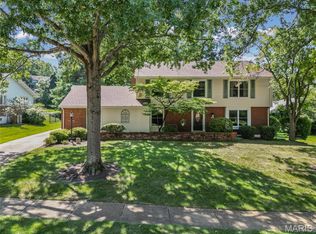 480 Maymont Dr, Ballwin, MO 63011