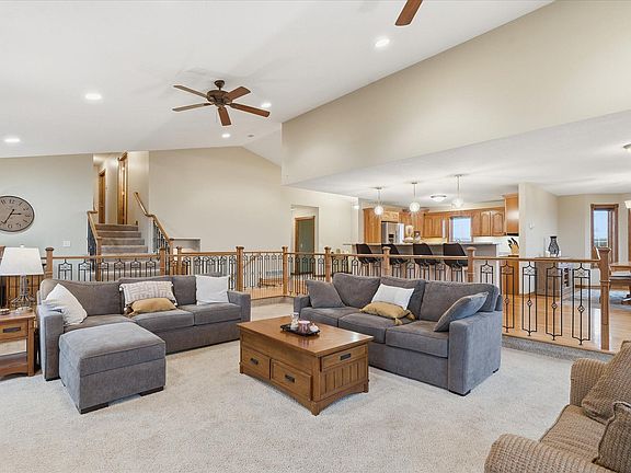 4th image of 30190 Quandam Ln