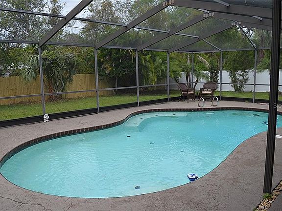 2nd image of 2460 Fayette Dr W