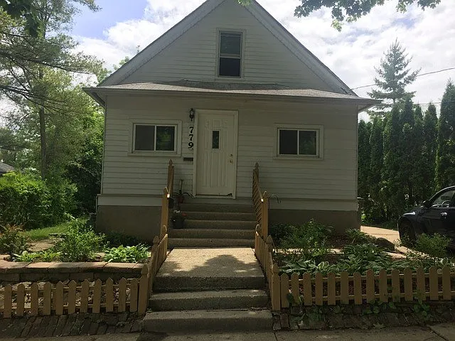 779 Orange St photo 1