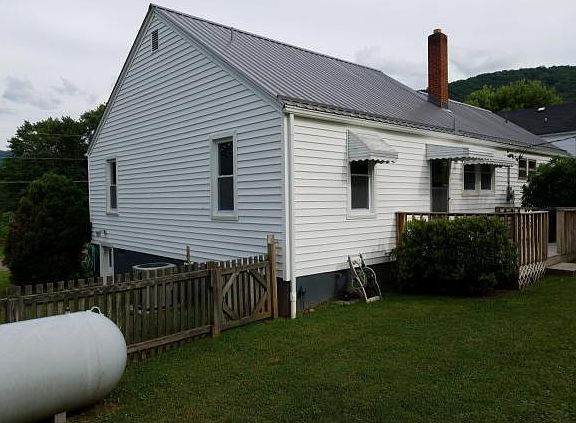 4th image of 236 Shoun St