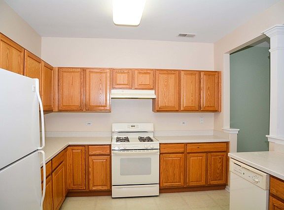 3rd image of 13396 Dakota Fields Dr