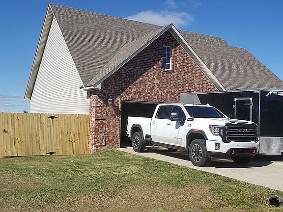 2nd image of 1405 David Dr