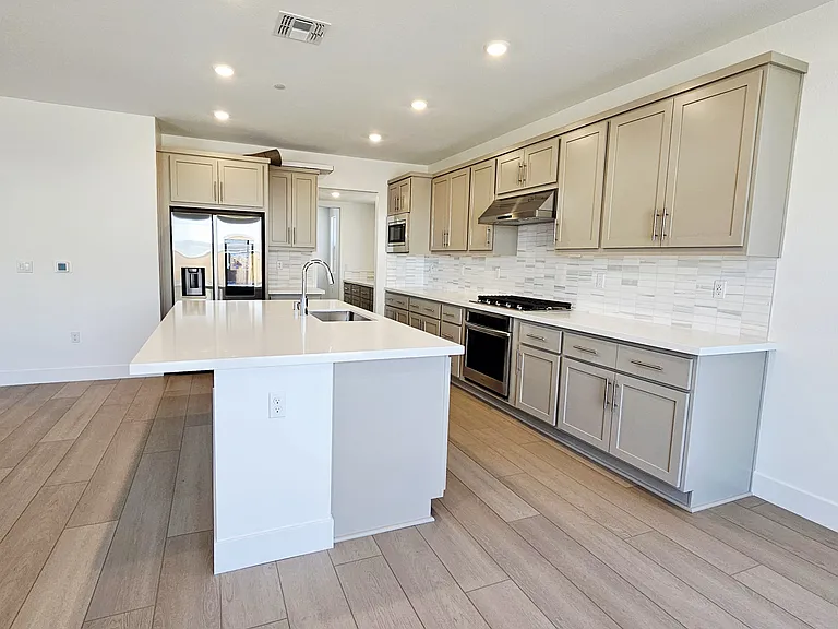 2695 Joshua St — Photo 11