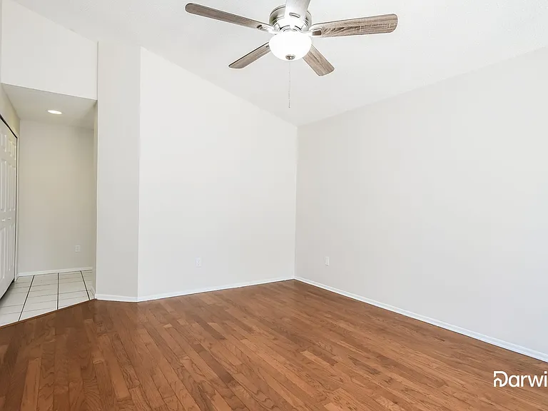 621 Torrey Oaks Ct — Photo 9