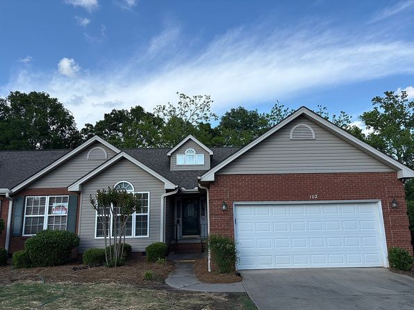 102 Orchard Park Dr