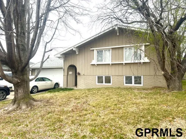 11214 Corby St, Omaha, NE 68164