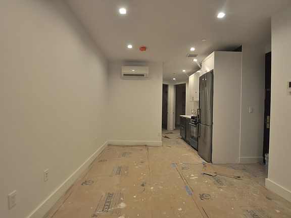 4th image of 473 Park Pl #Ace