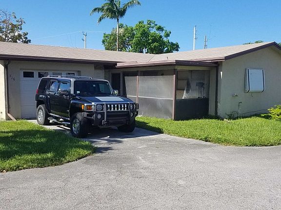 3rd image of 516 SW Natura Ave