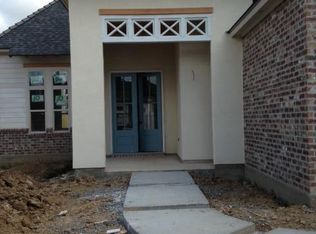 403 Oats Dr, Lafayette, LA 70508