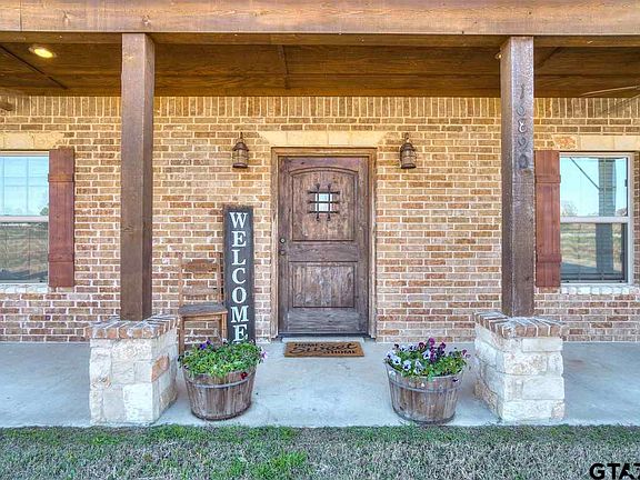 2nd image of 16890 Stallion Lake Blvd