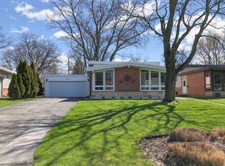 800 Leamington Ave, Wilmette, IL 60091