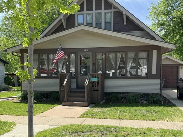 315 W Luverne St, Luverne, MN 56156