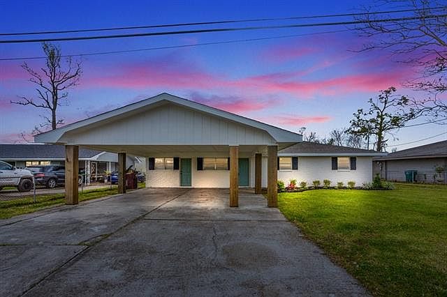1st image of 1013 Garden Dr
