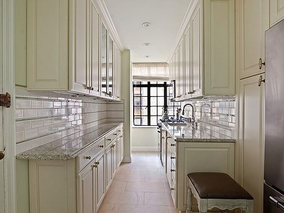 3rd image of 435 E 57th St APT 12D