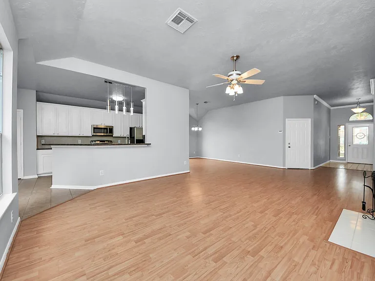 9711 Andrews Ln — Photo 15