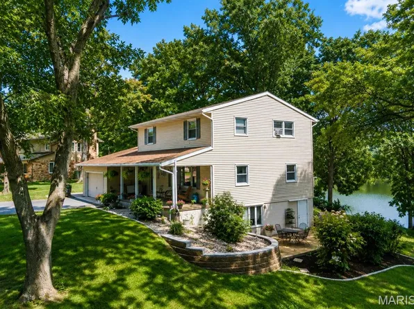 12 Del Mar Ct, Taylorville, IL 62568