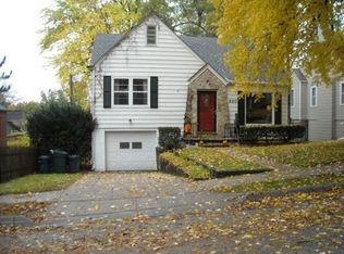 6211 William St, Omaha, NE 68106