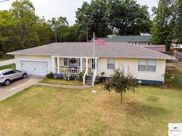 1205 Commercial St, Warsaw, MO 65355