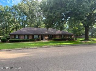 603 Trailwood Dr, Clinton, MS 39056