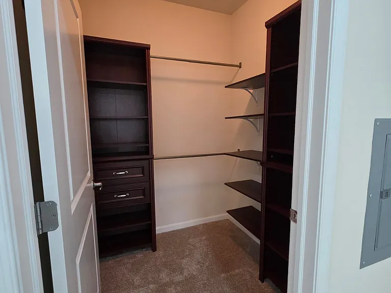 Main bedroom walk-in closet